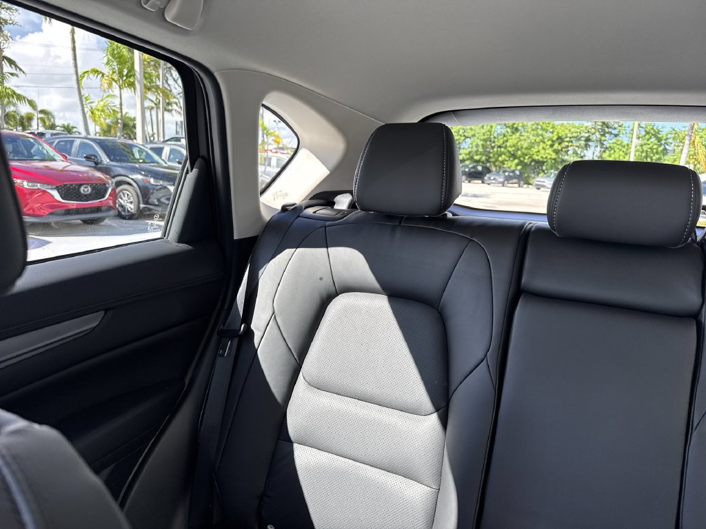 Used 2025 MAZDA CX-5 AWD 2.5 S w/ Select Package image 17