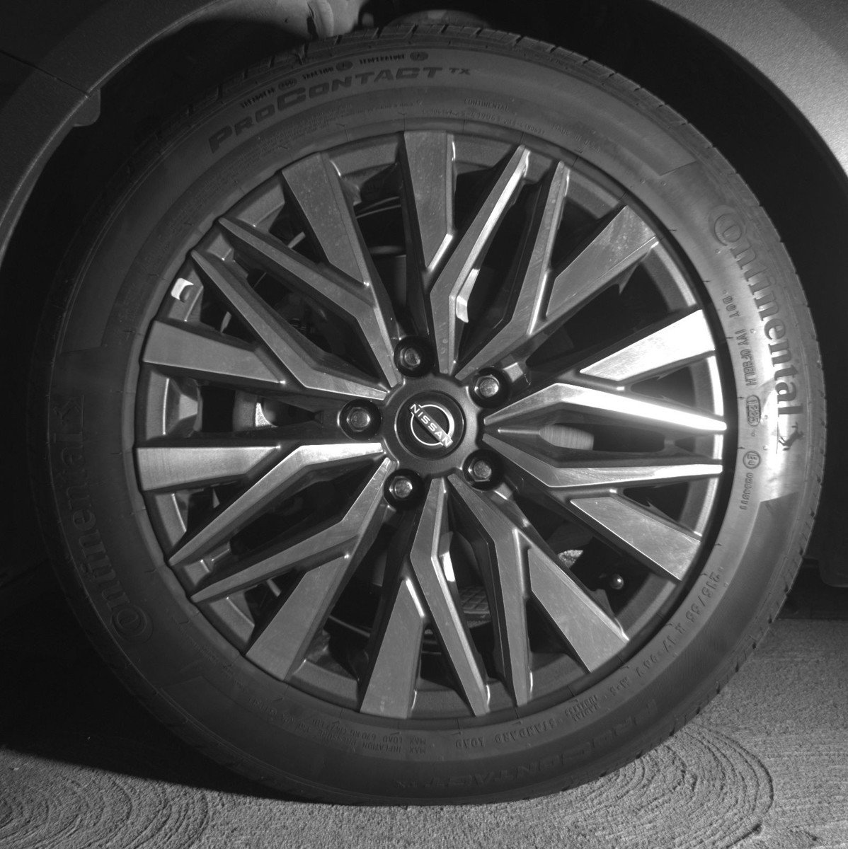 Used 2025 Nissan Altima 2.5 SV image 12