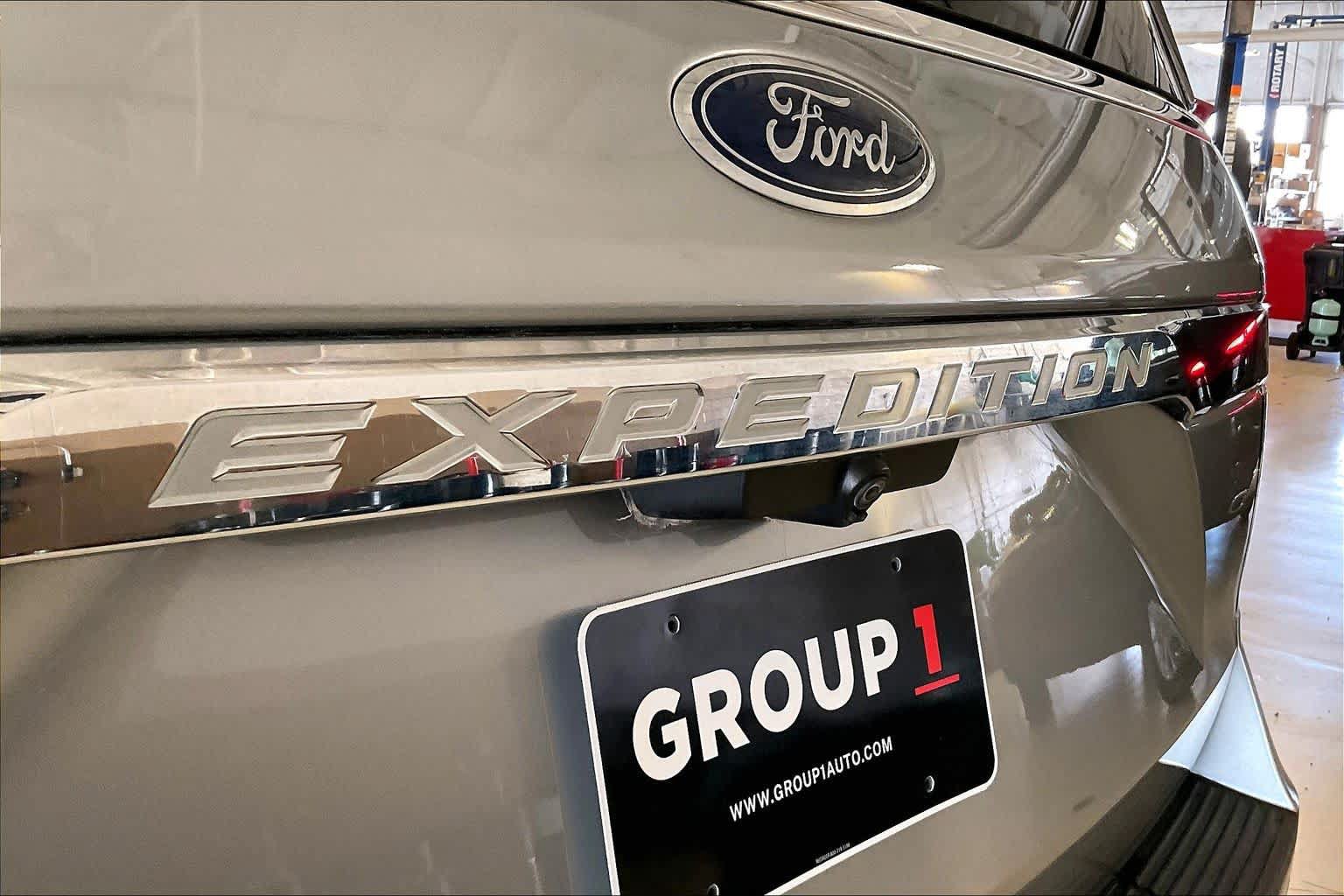 Used 2021 Ford Expedition Limited AWD/4WD image 9