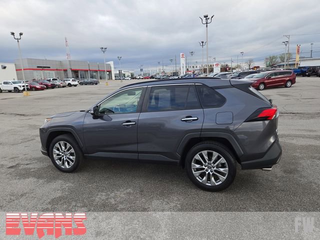 Used 2019 Toyota RAV4 Limited w/ Cold Weather Package image 28