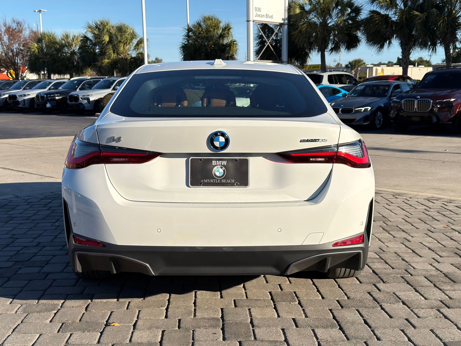 Used 2023 BMW i4 eDrive35 w/ Premium Package image 10