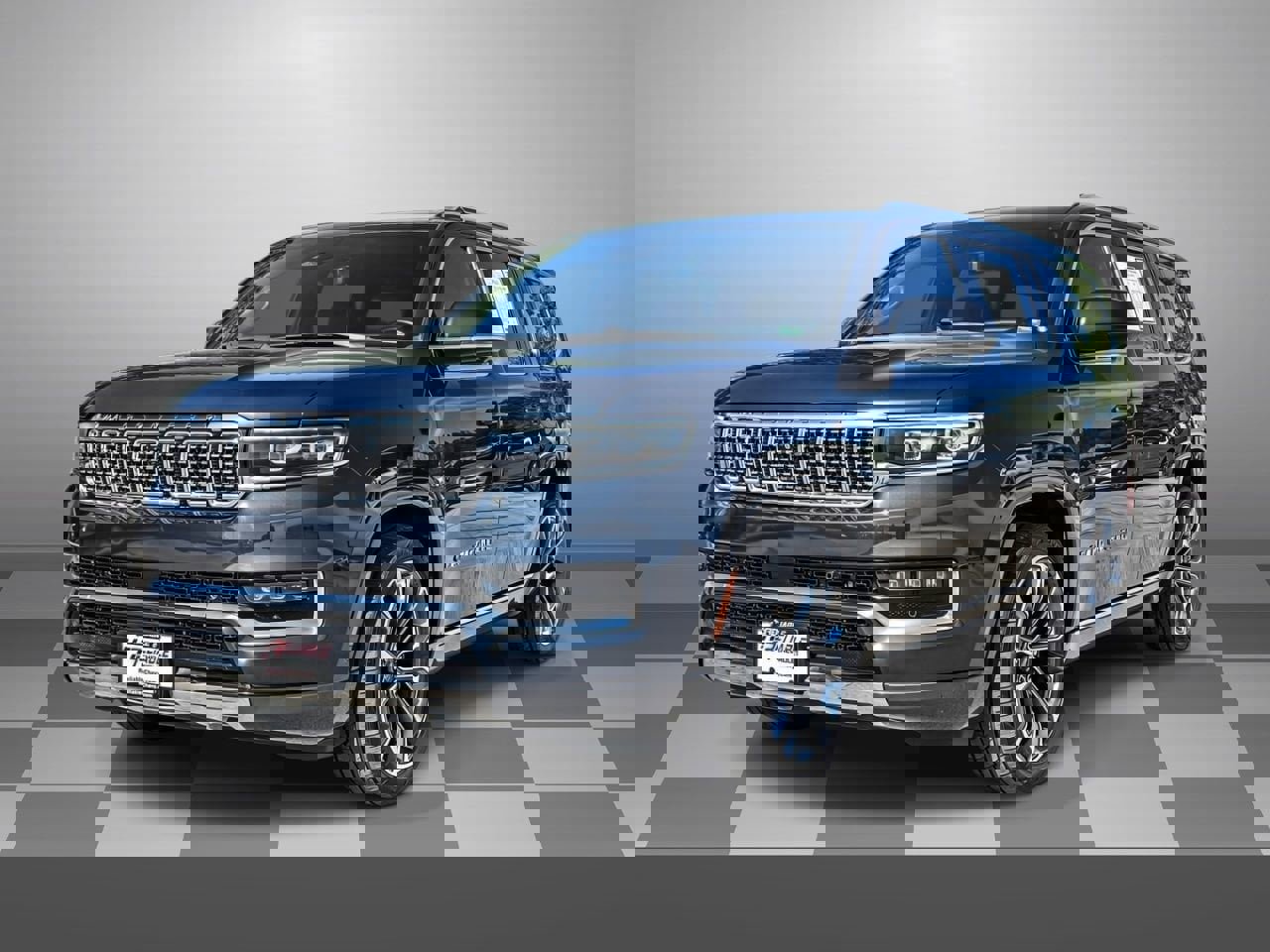 Used 2022 Jeep Grand Wagoneer Series III AWD/4WD image 3