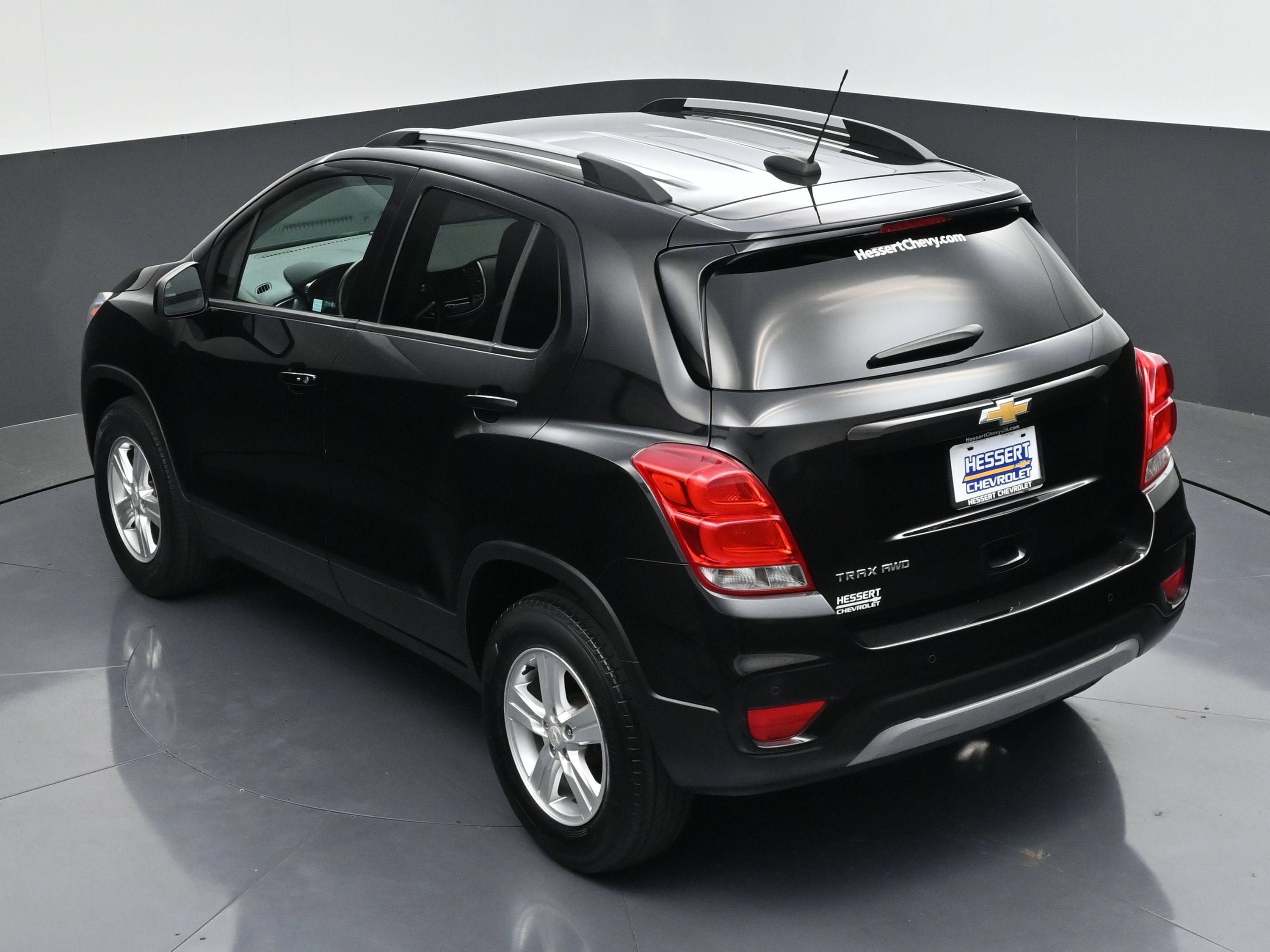 Used 2021 Chevrolet Trax LT w/ Driver Confidence Package AWD/4WD image 42