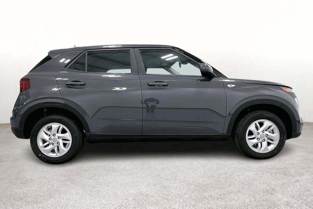 New 2026 Hyundai Venue SE FWD image 7