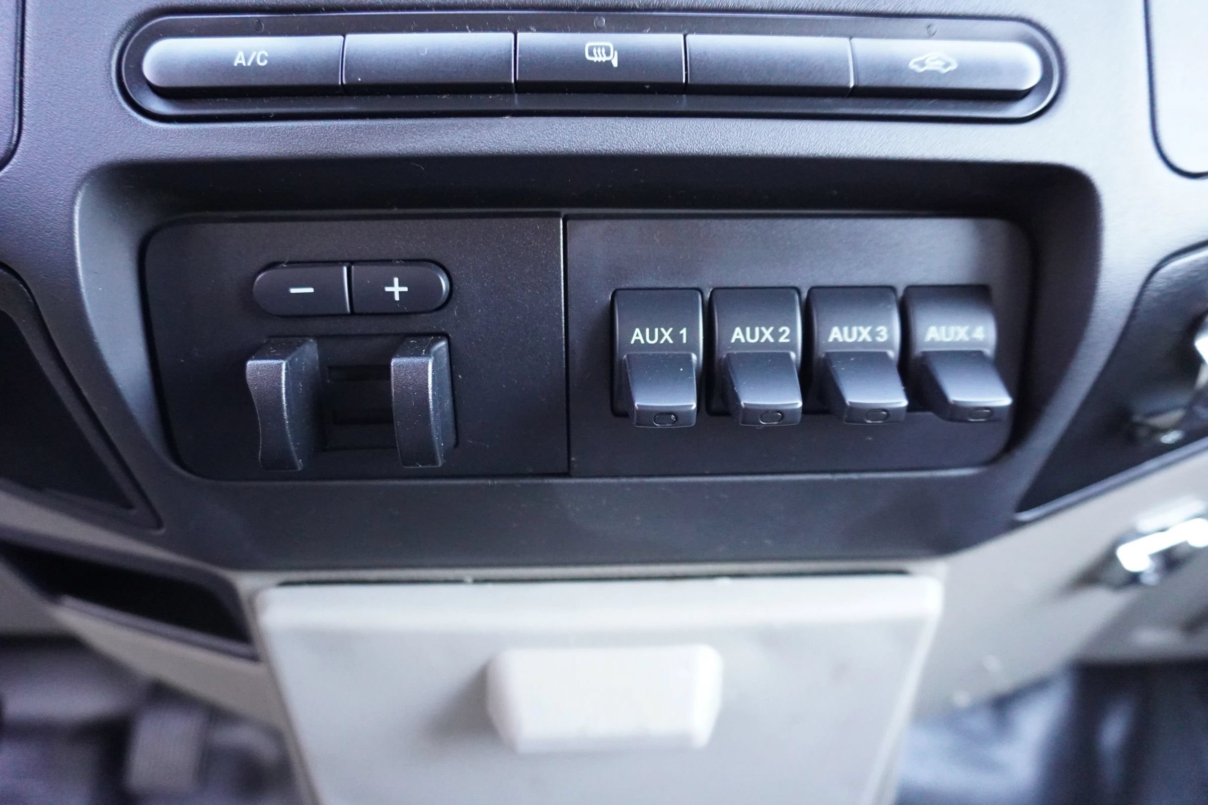 Used 2010 Ford F350 XL AWD/4WD image 18