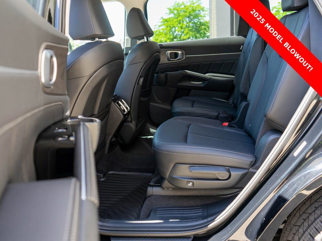 New 2025 Kia Sorento SX image 14