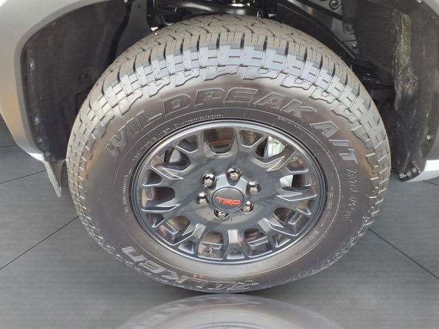 Certified 2026 Toyota 4Runner TRD Off-Road Premium AWD/4WD image 27