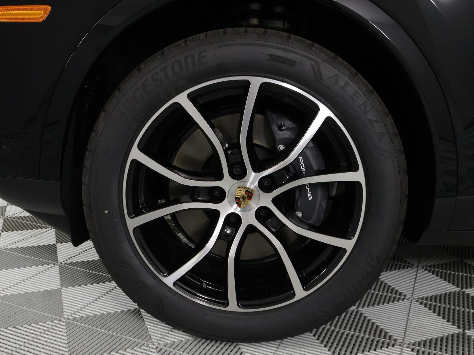 New 2026 Porsche Cayenne AWD/4WD image 17