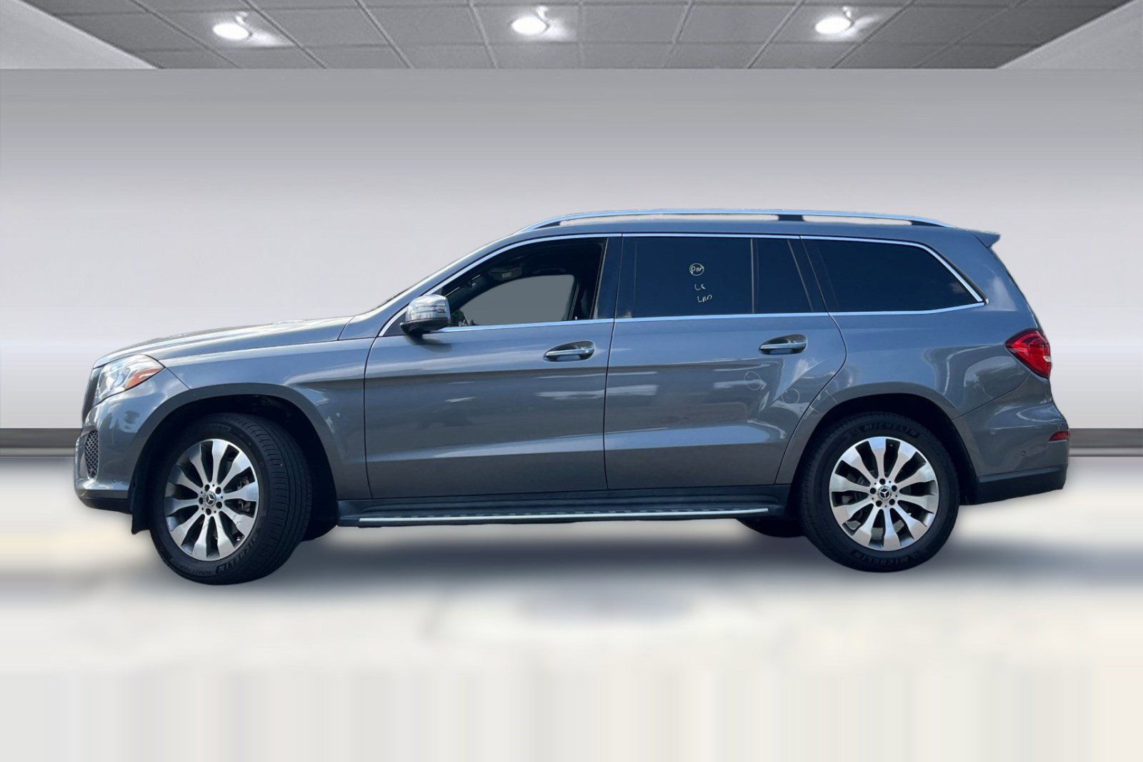 Used 2018 Mercedes-Benz GLS 450 4MATIC image 2