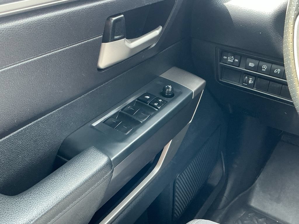 Used 2022 Toyota Tundra SR5 AWD/4WD image 19