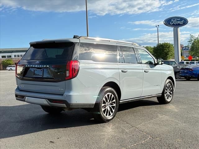 Certified 2025 Ford Expedition Max Platinum AWD/4WD image 4