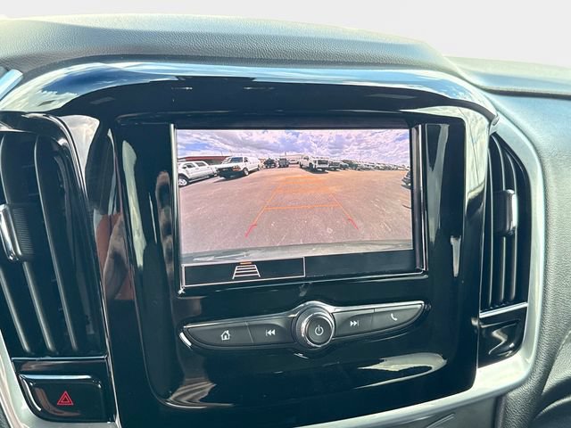 Used 2022 Chevrolet Traverse LT FWD image 22