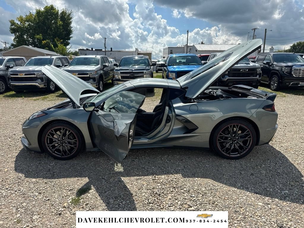 Used 2024 Chevrolet Corvette Stingray Coupe w/ Z51 Performance Package RWD image 27
