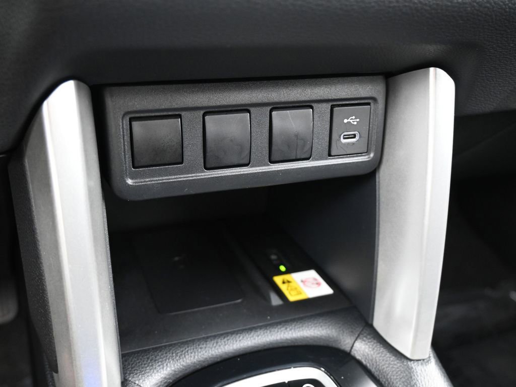 Used 2023 Toyota Corolla Cross LE image 21