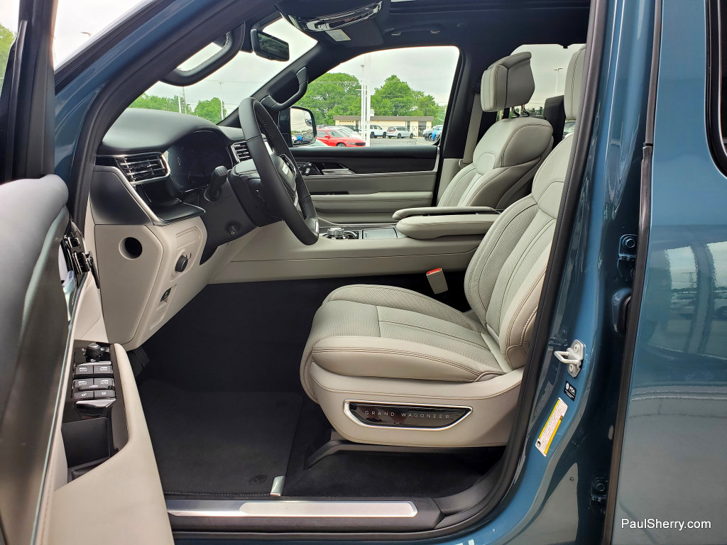 New 2026 Jeep Grand Wagoneer L Summit AWD/4WD image 29