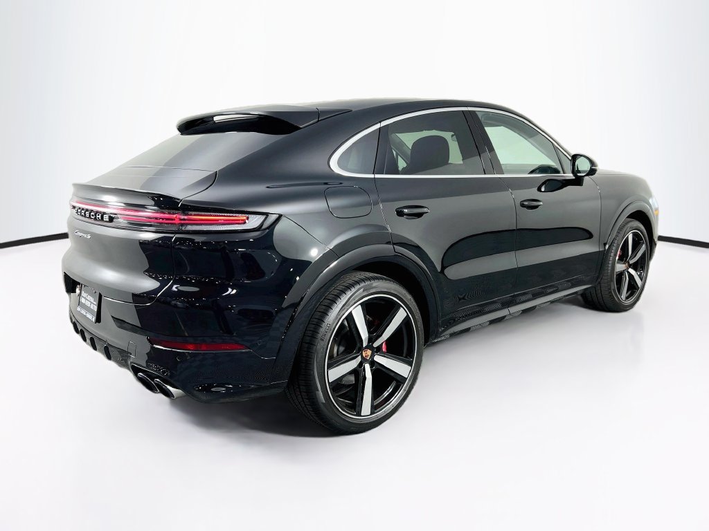 Used 2026 Porsche Cayenne S AWD/4WD image 9