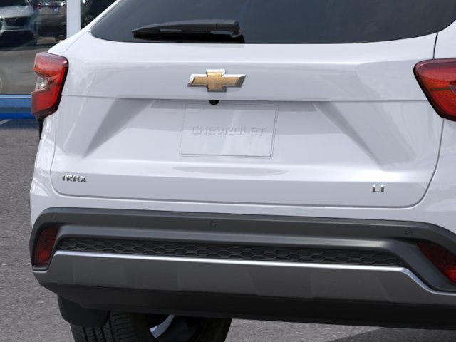 New 2026 Chevrolet Trax LT w/ Sunroof Package FWD image 16