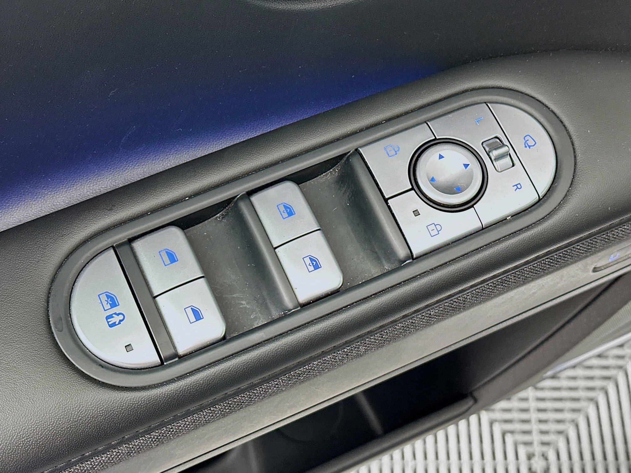 Used 2024 Hyundai Ioniq 5 Limited image 15