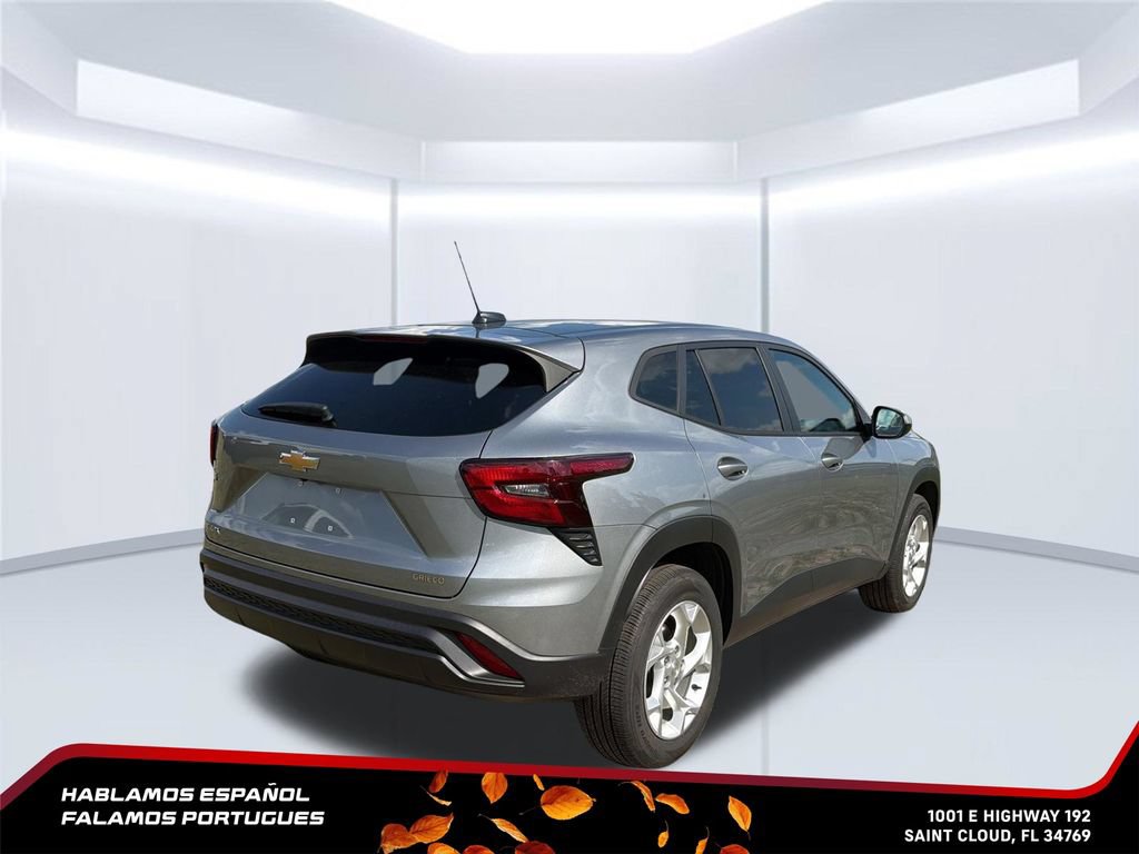 Used 2024 Chevrolet Trax LS w/ LS Convenience Package FWD image 6
