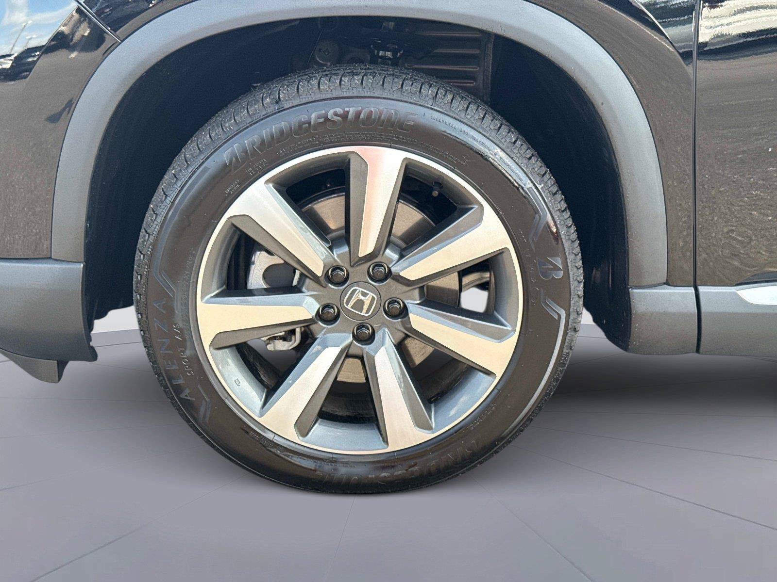 Certified 2025 Honda Pilot Elite image 11