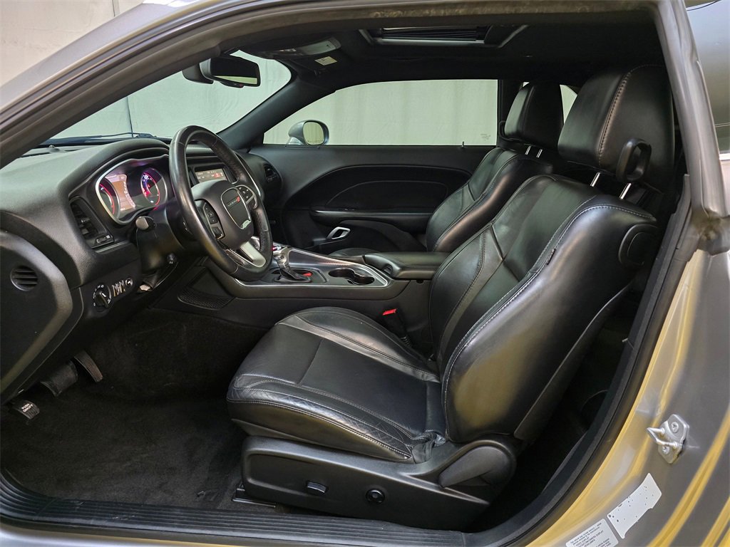 Used 2015 Dodge Challenger SXT Plus image 15