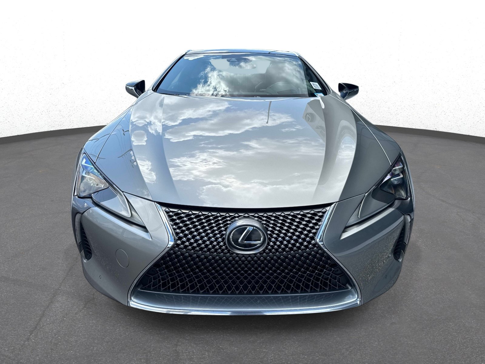 Used 2018 Lexus LC 500 Coupe w/ Touring Package RWD image 9