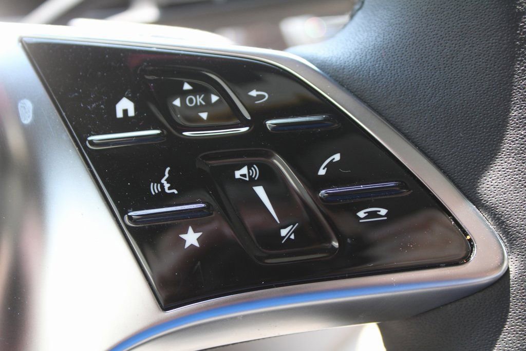 Certified 2025 Mercedes-Benz GLC 350e image 34