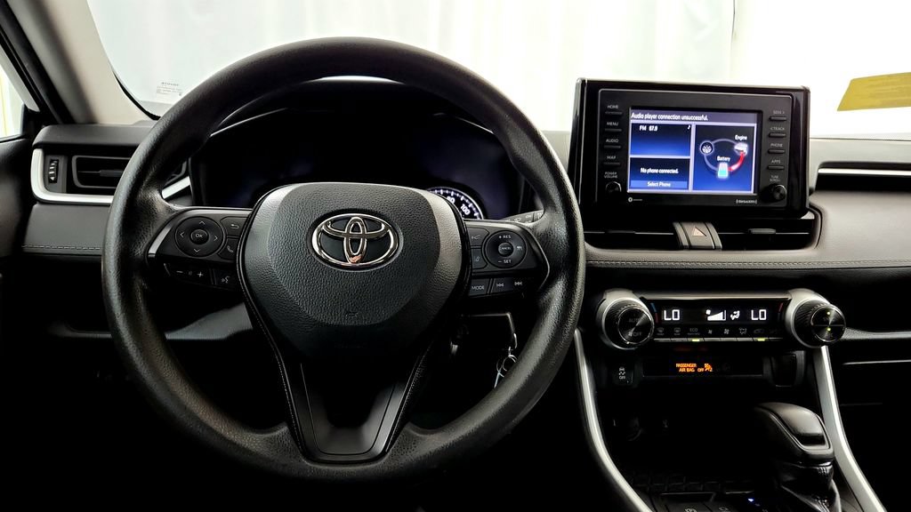Used 2021 Toyota RAV4 LE w/ Carpet Mat Package (TMS) AWD/4WD image 27