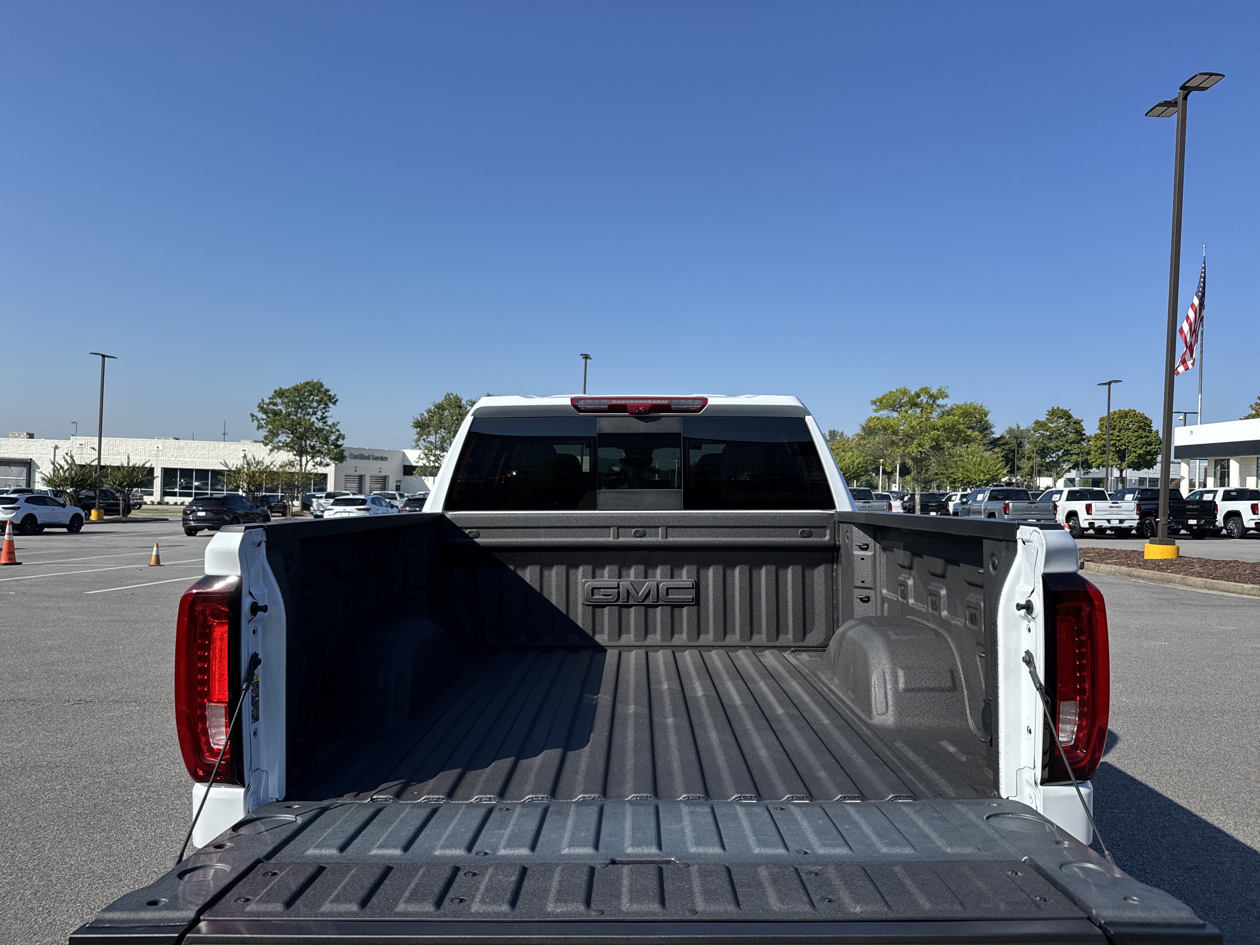 Used 2026 GMC Sierra 1500 Denali AWD/4WD image 34