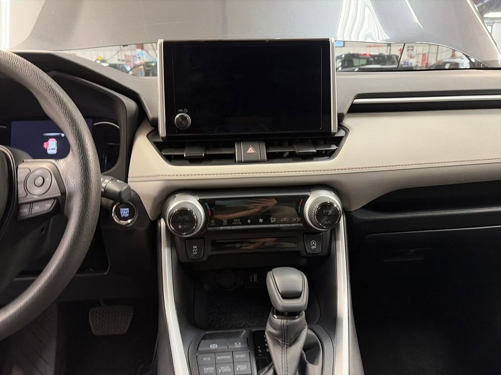 Certified 2025 Toyota RAV4 XLE image 18