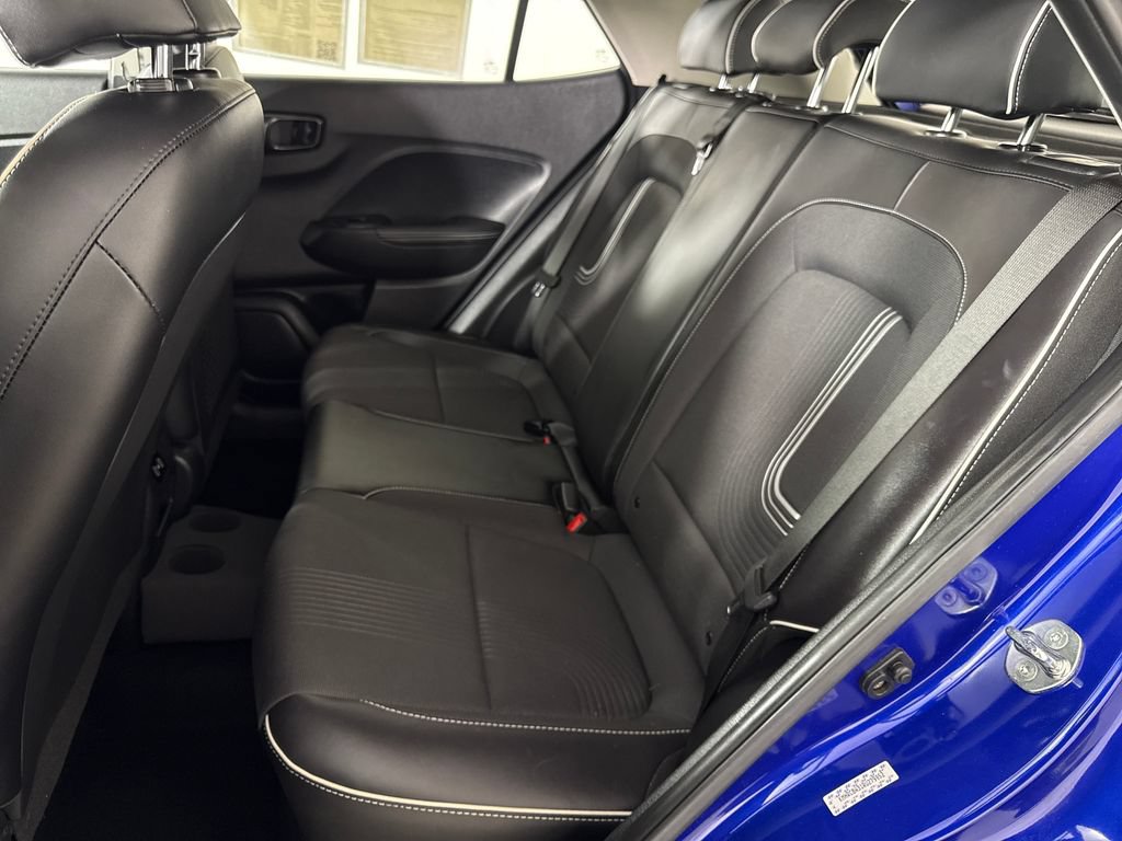 Certified 2024 Hyundai Venue Limited FWD image 15