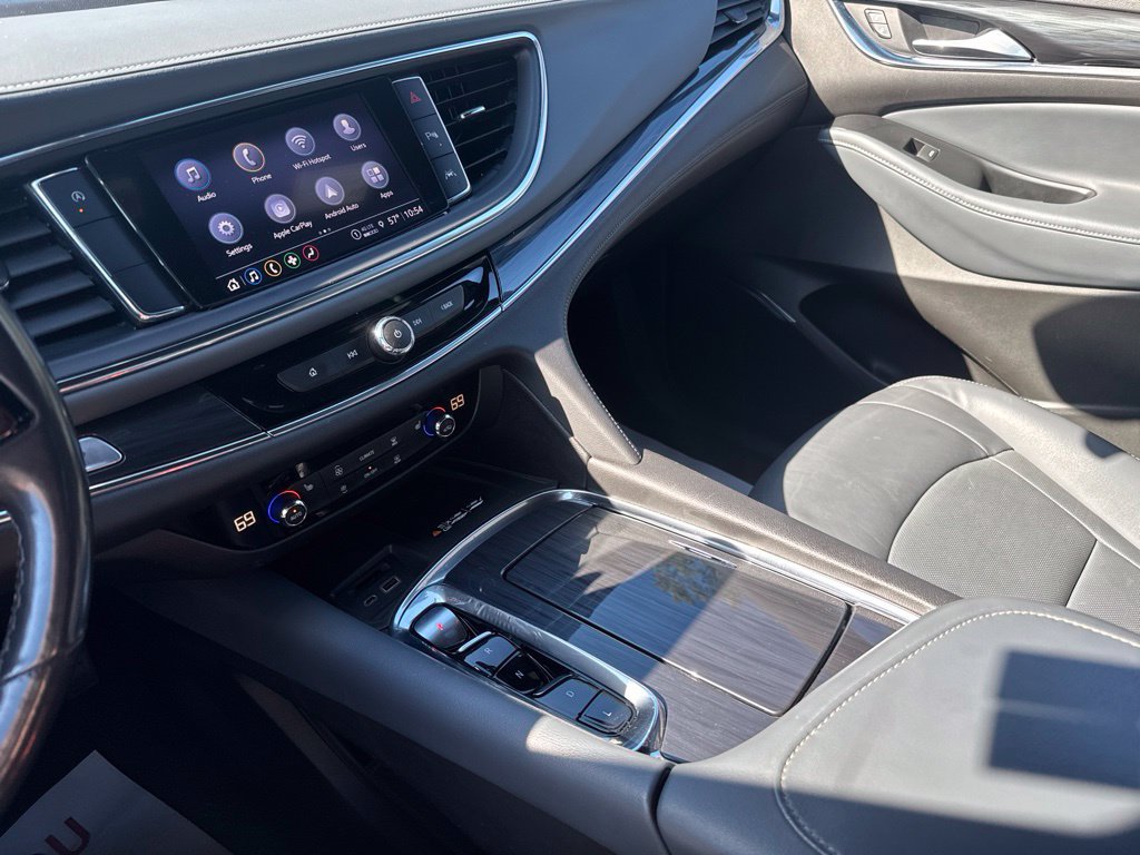 Used 2023 Buick Enclave Essence FWD image 21