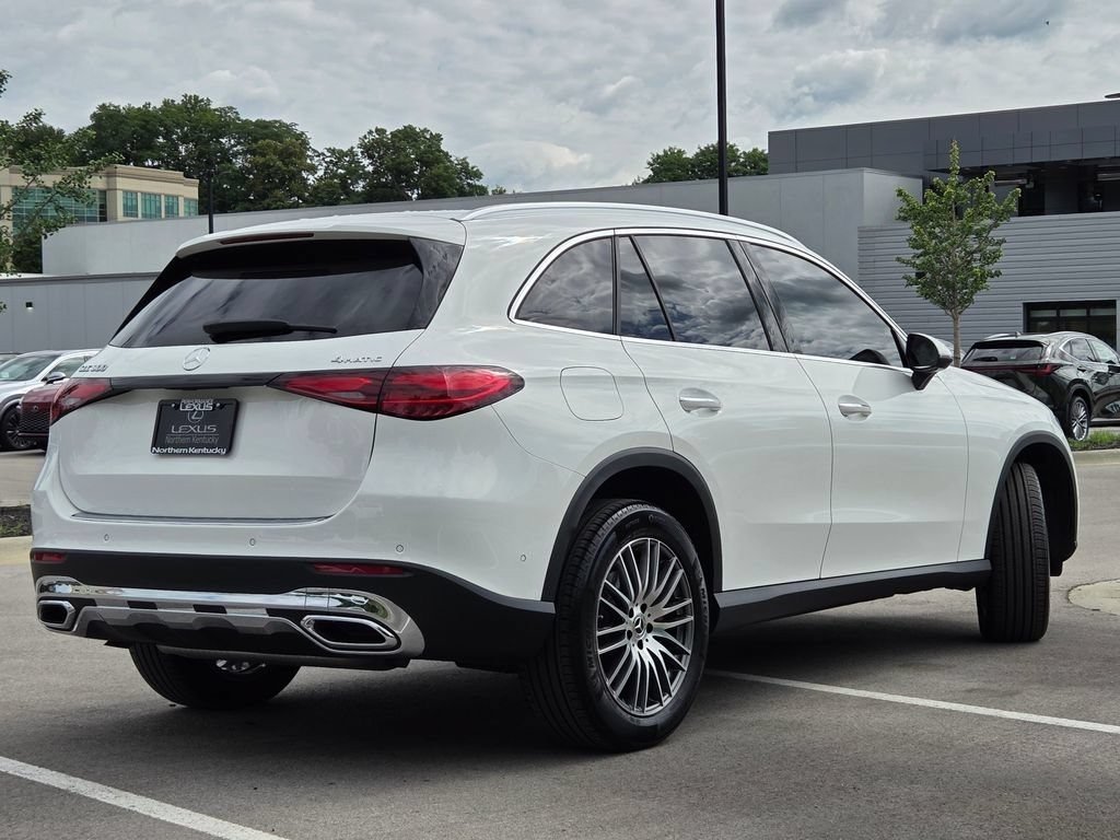 Used 2025 Mercedes-Benz GLC 300 4MATIC image 28