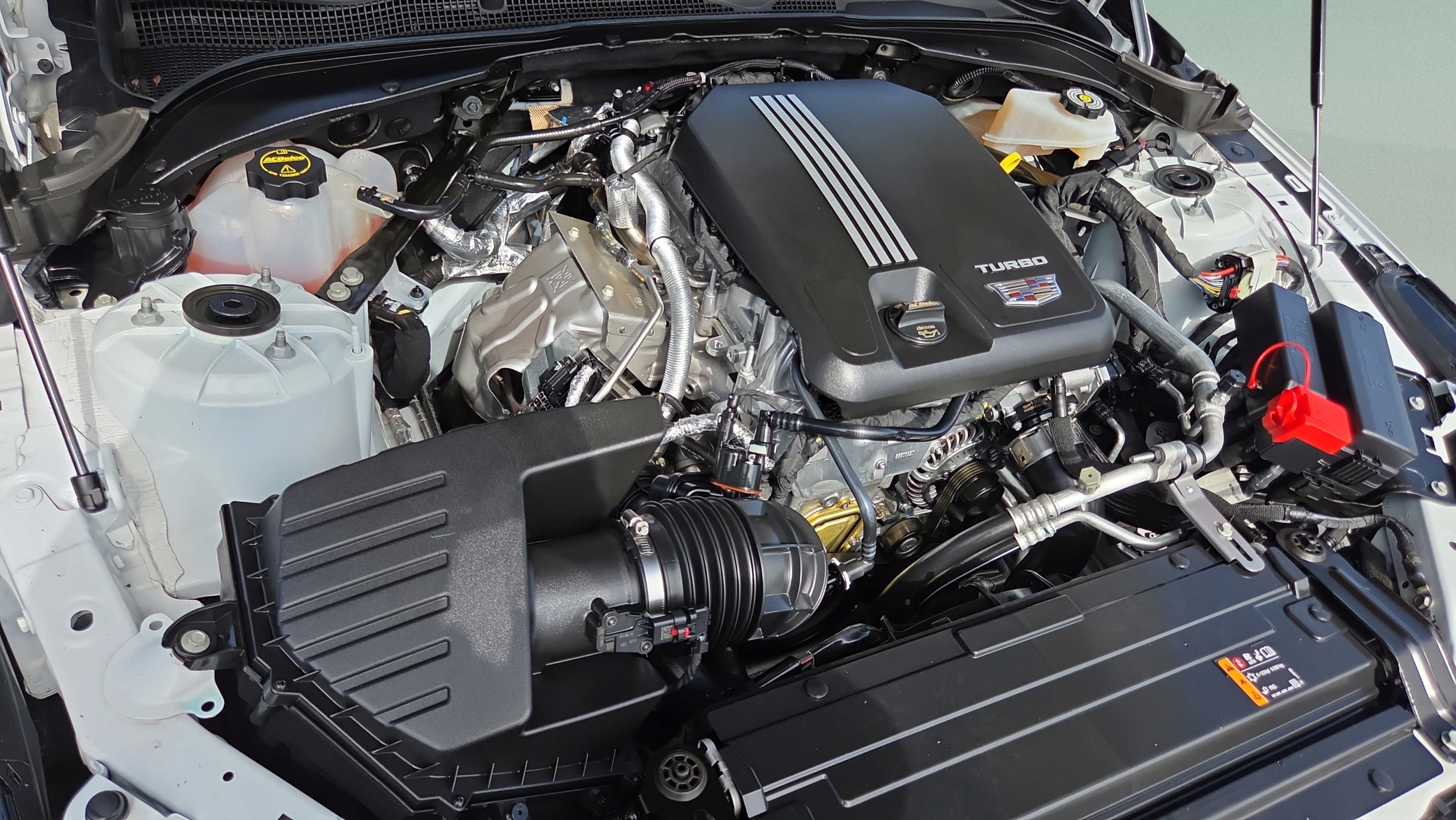 Certified 2025 Cadillac CT4 Luxury RWD image 17