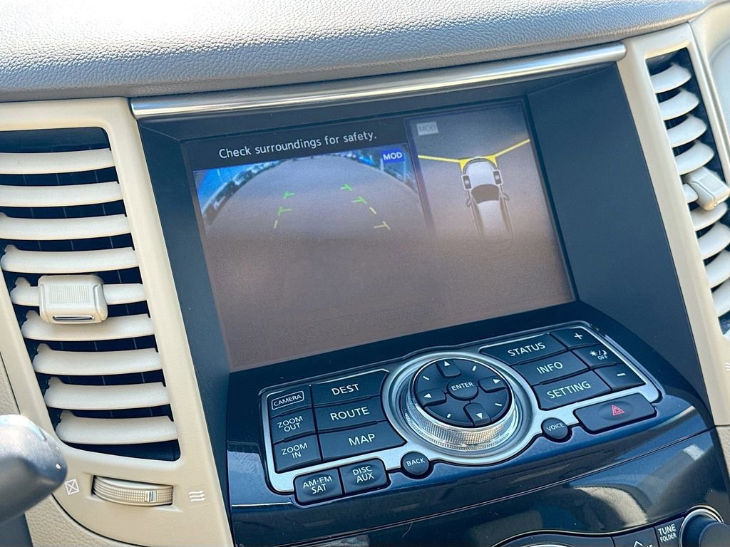 Used 2016 INFINITI QX70 AWD w/ Premium Package image 12