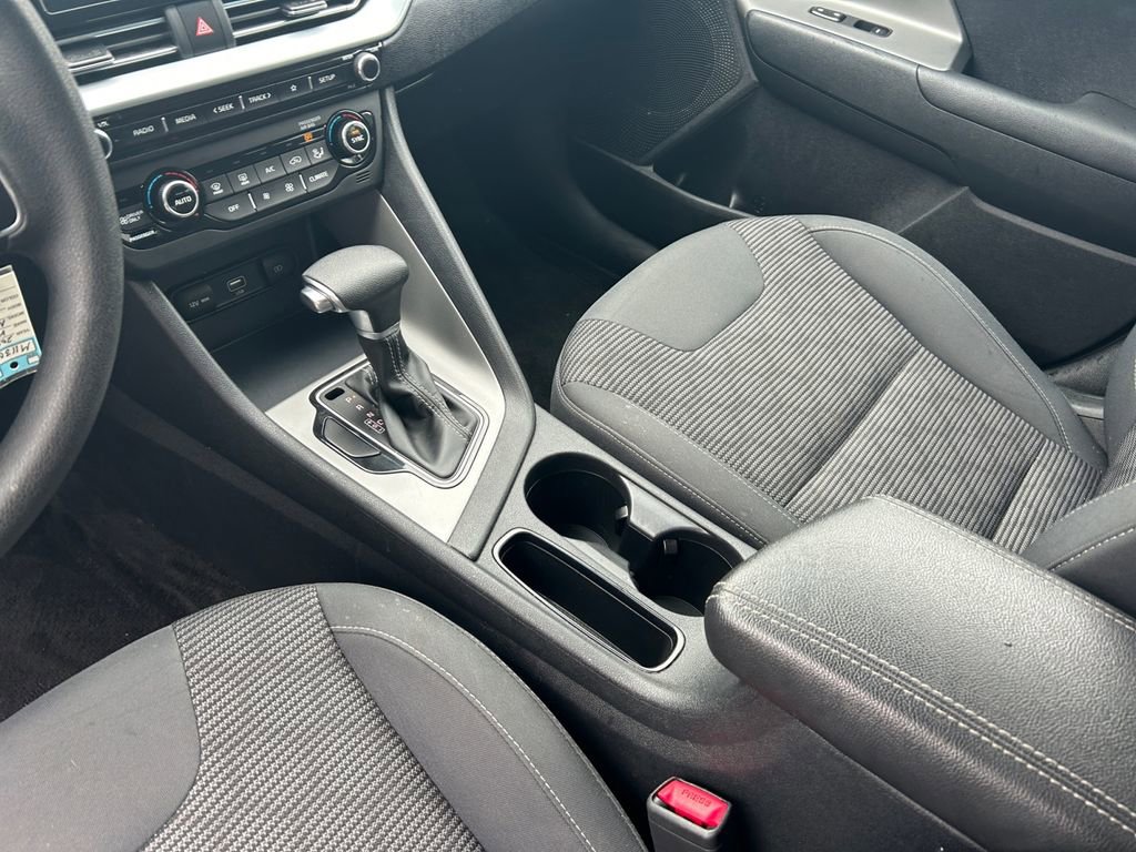 Used 2021 Kia Niro LX image 24