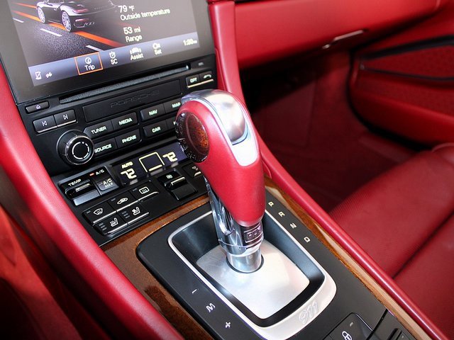 Used 2017 Porsche 911 Turbo S image 18