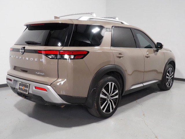 Used 2024 Nissan Pathfinder Platinum FWD image 6