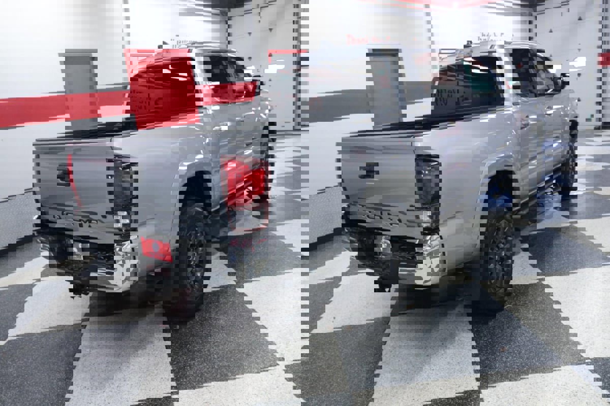 Used 2021 Toyota Tacoma SR5 image 7