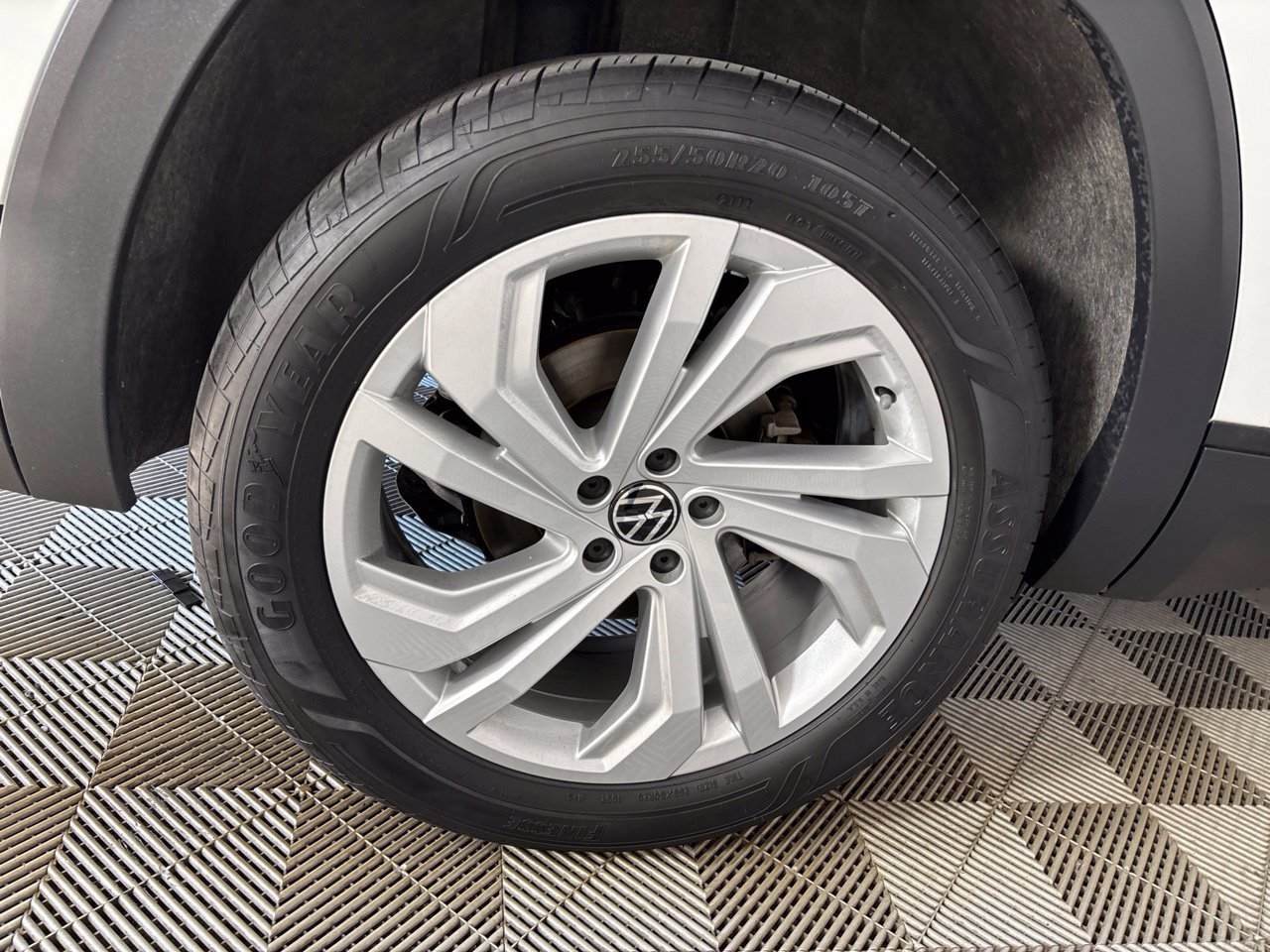 Used 2023 Volkswagen Atlas SE w/ Panoramic Sunroof Package AWD/4WD image 34