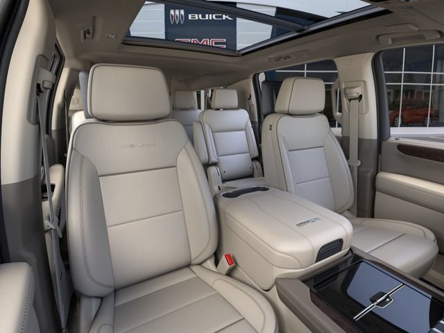 New 2026 GMC Yukon XL Denali w/ Denali Reserve Package AWD/4WD image 16