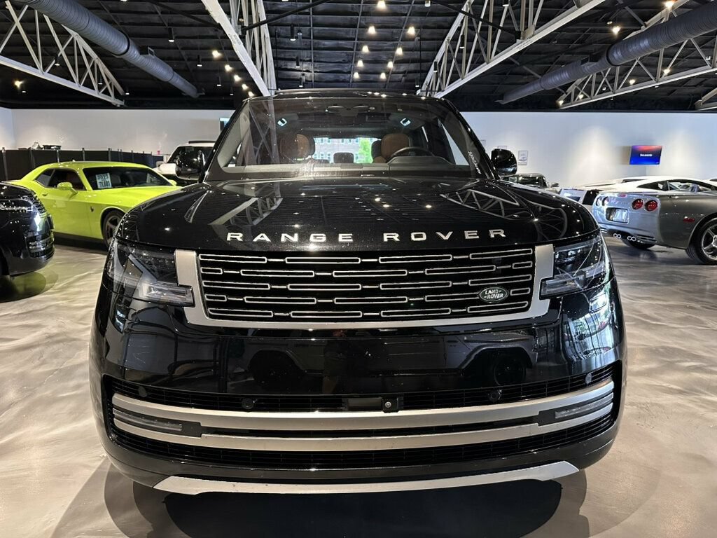 Used 2023 Land Rover Range Rover SE AWD/4WD image 8