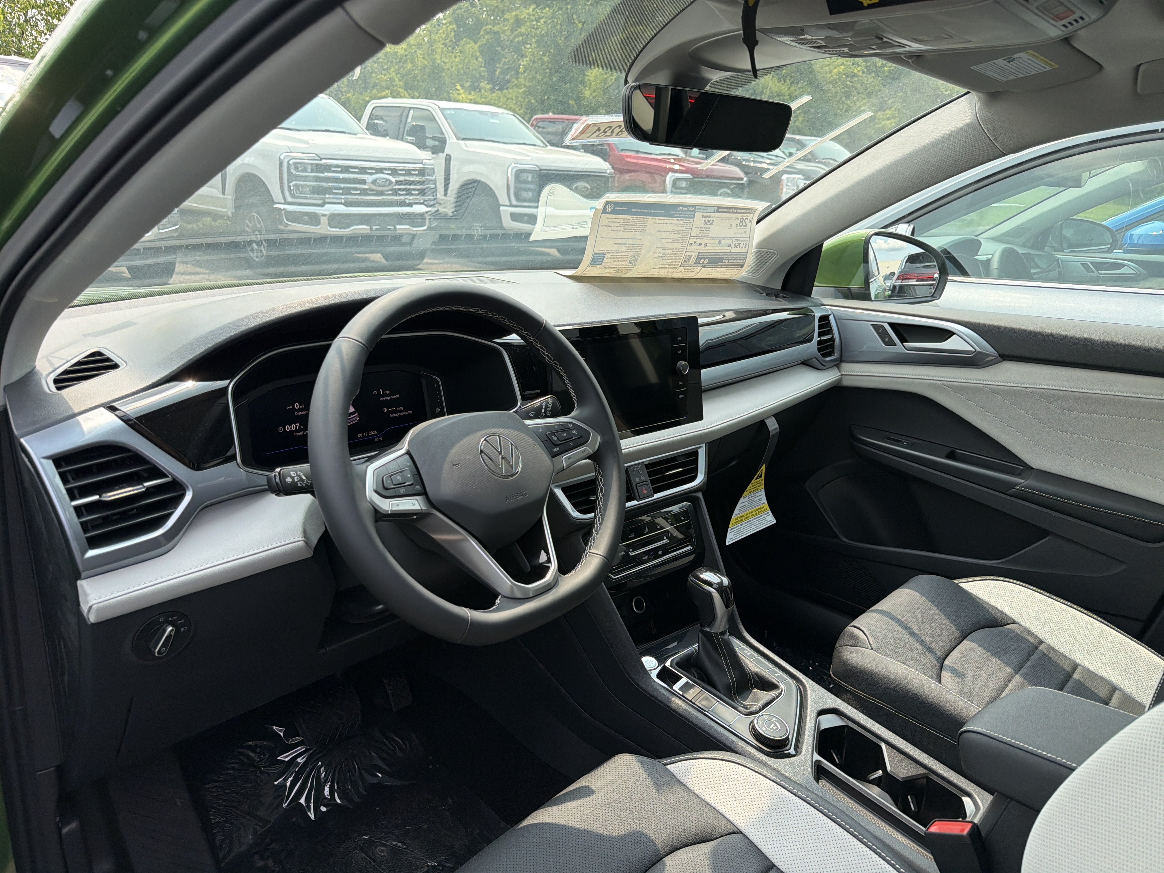 New 2026 Volkswagen Taos SEL AWD/4WD image 8