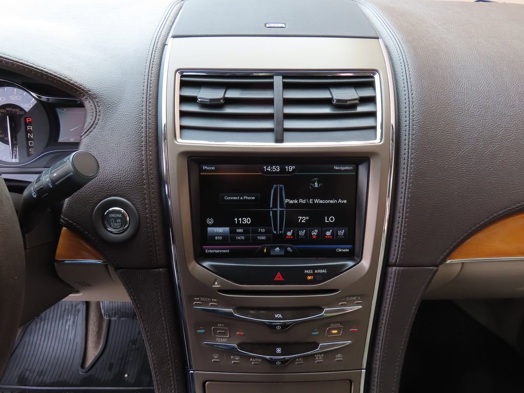 Used 2014 Lincoln MKX AWD w/ Equipment Group 102A image 19