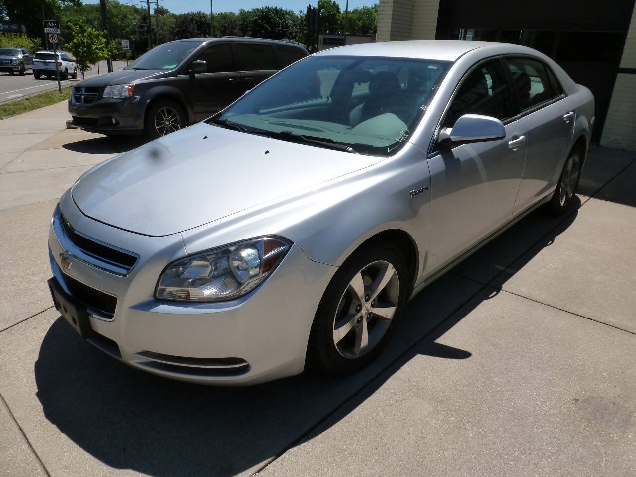 Used 2010 Chevrolet Malibu Hybrid FWD image 4