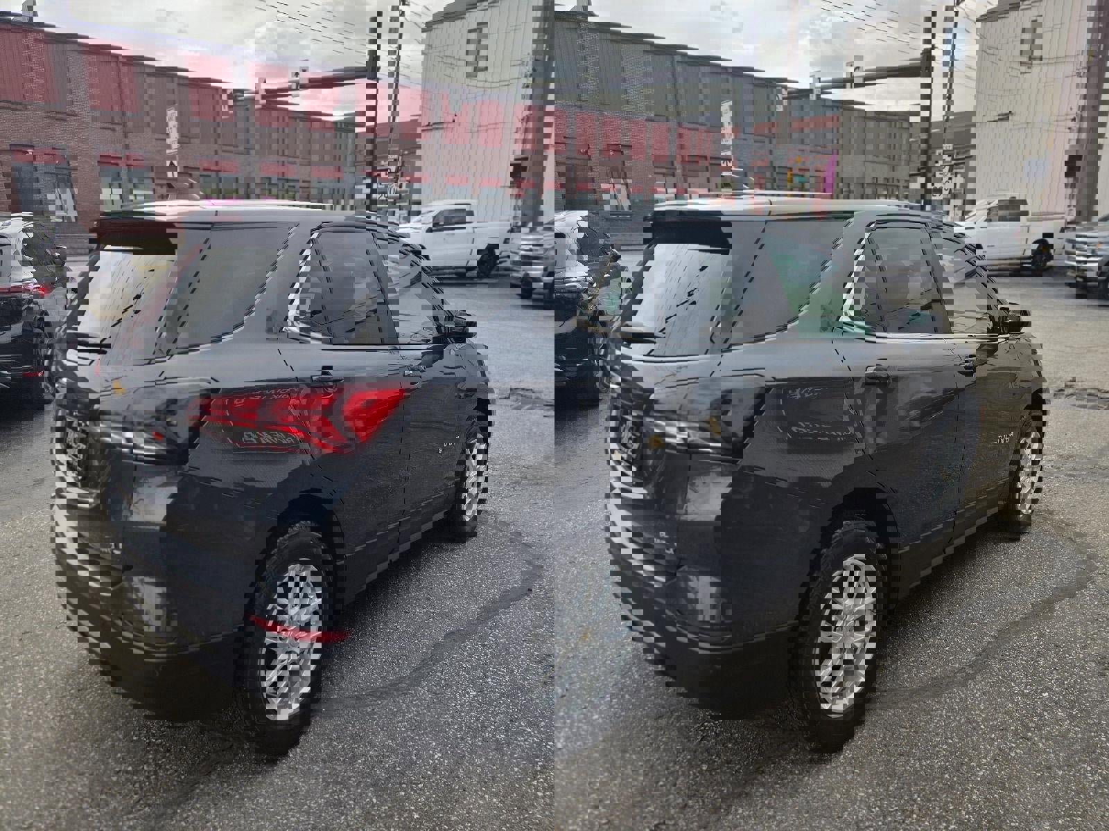 Certified 2023 Chevrolet Equinox LT w/ Driver Convenience Package image 7