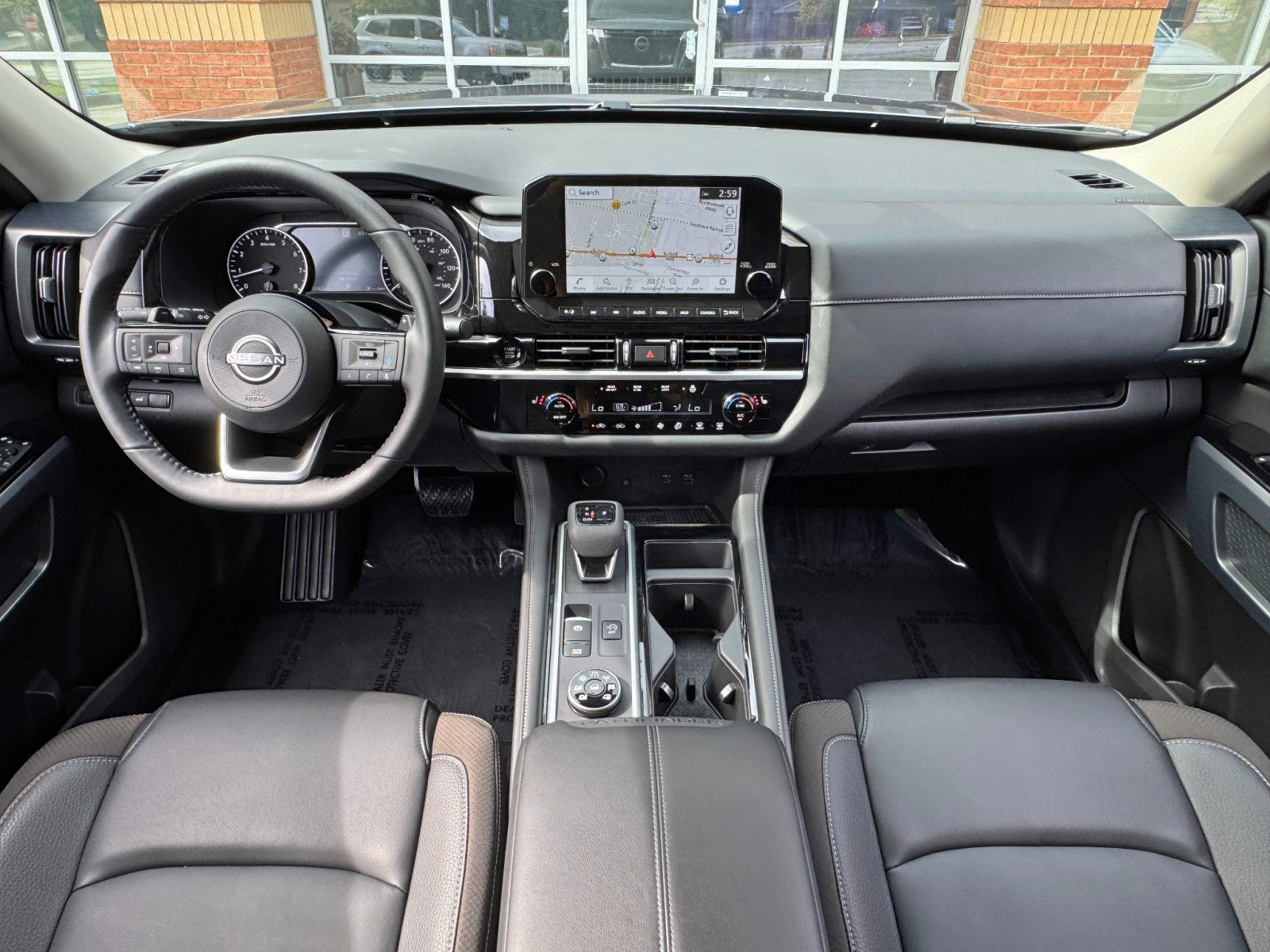 Used 2025 Nissan Pathfinder SL AWD/4WD image 11