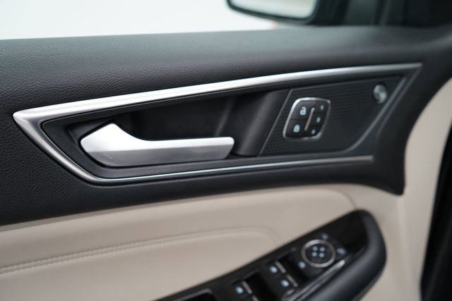 Used 2020 Ford Edge Titanium w/ Equipment Group 301A image 11