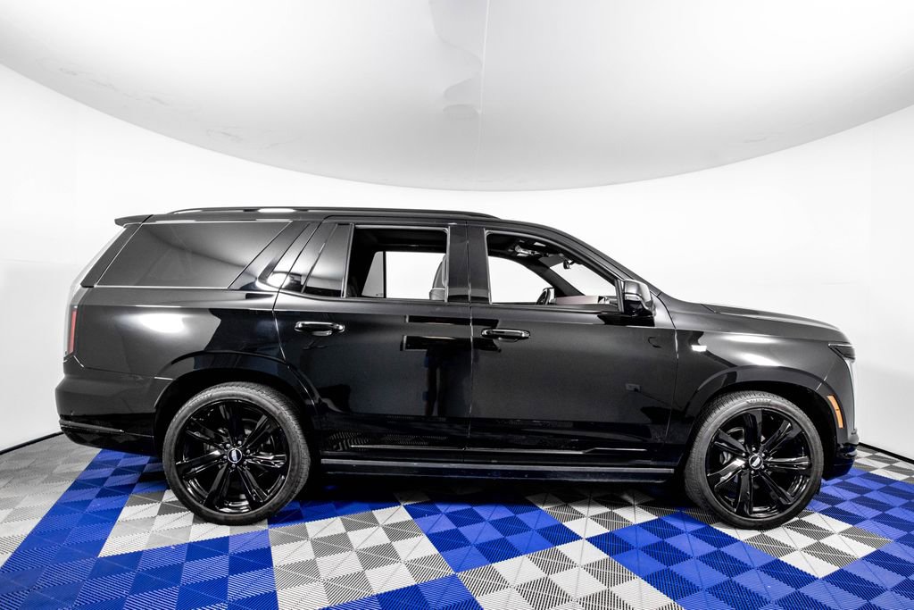 Used 2025 Cadillac Escalade Sport w/ Touring Package image 4