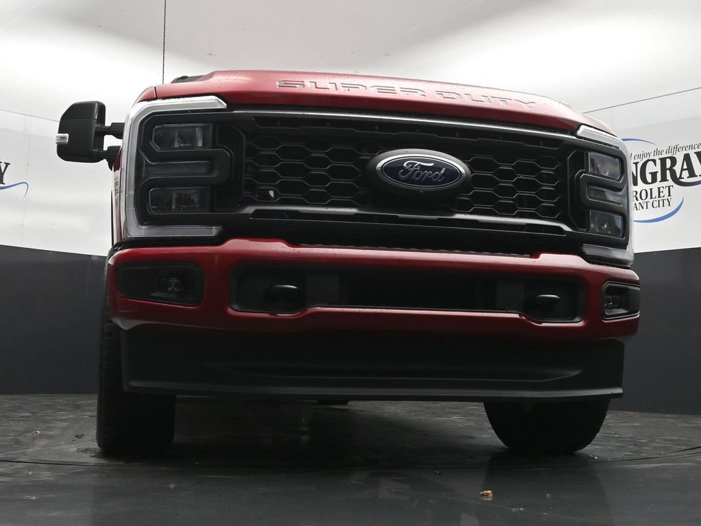 Used 2024 Ford F250 Lariat w/ Sport Appearance Package AWD/4WD image 27